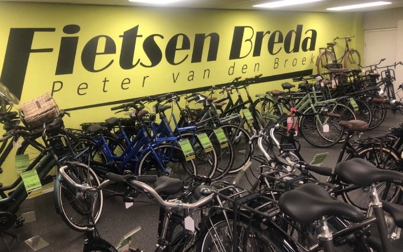<p>Bij ons vind je&nbsp;een uitgebreid assortiment stadsfietsen, recreatieve fietsen, moederfietsen, e-bikes, sport-hybrides en transportfietsen. Met topmerken als Norta, Avalon, Pointer, Burgers, Bikkel en Brinckers is er altijd een model dat perfect bij uw wensen past.</p>
